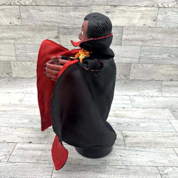 Gemmy Ind. Animated Freestanding Halloween Factory 11" Dracula Figure - Picture 3 of 10